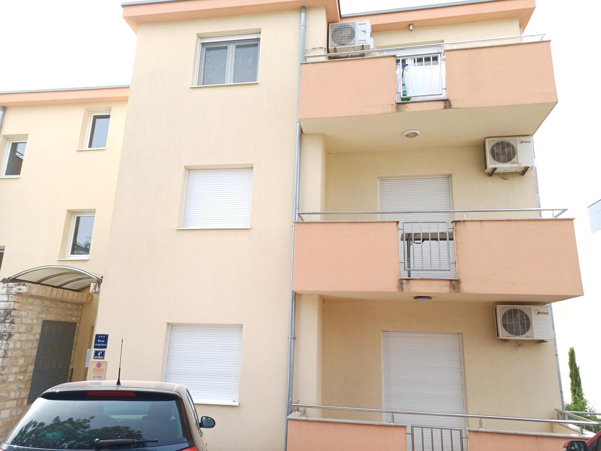 טרוגיר Apartman Dm מראה חיצוני תמונה